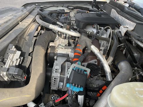 Used 2015 Chevrolet Silverado 2500 LT image 43