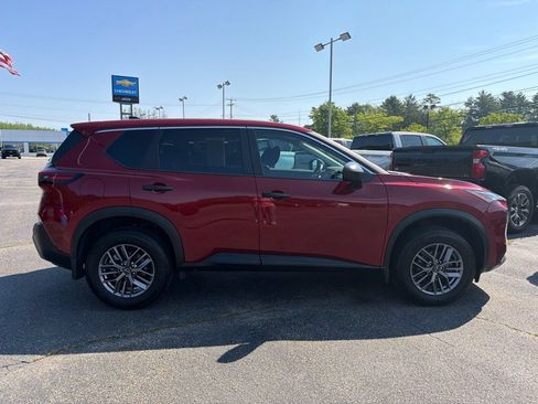 Used 2023 Nissan Rogue S AWD/4WD image 8