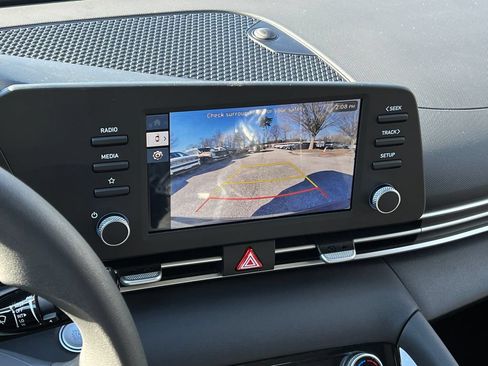 New 2026 Hyundai Elantra Hybrid FWD image 12