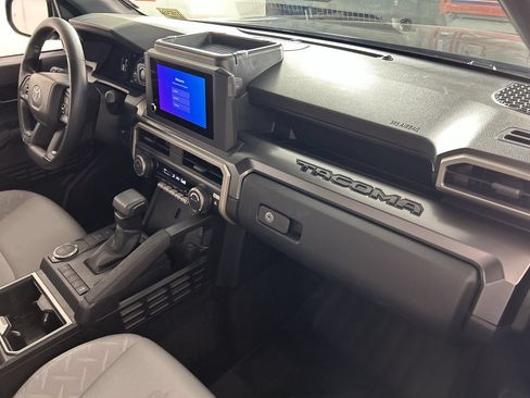 Used 2025 Toyota Tacoma SR5 RWD image 27