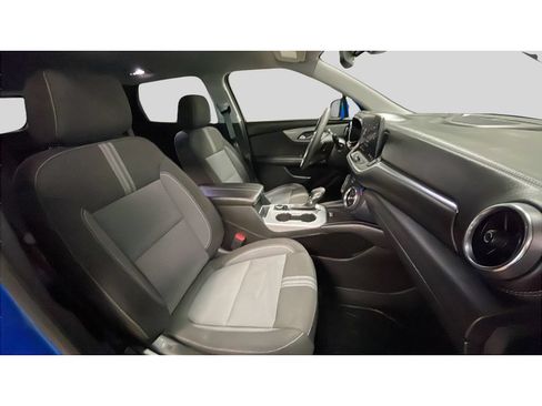 Used 2024 Chevrolet Blazer LT w/ Convenience Package FWD image 17