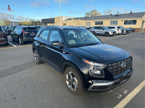 Certified 2023 Hyundai Venue SEL image 1