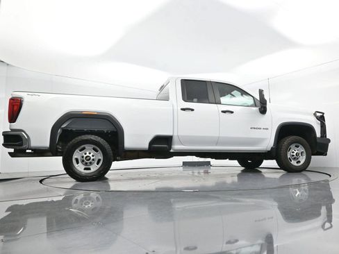 Used 2021 Chevrolet Silverado 2500 W/T w/ WT Convenience Package AWD/4WD image 47