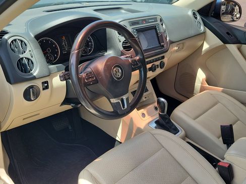 Used 2017 Volkswagen Tiguan S FWD image 10