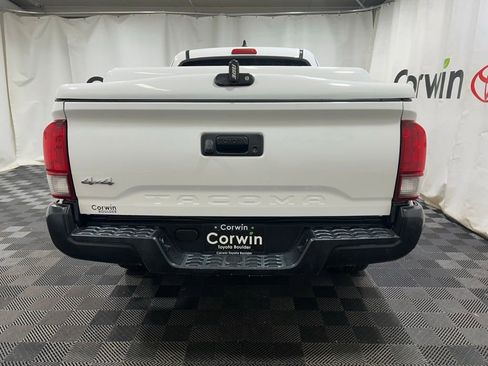Used 2022 Toyota Tacoma SR AWD/4WD image 7