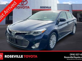 Used 2015 Toyota Avalon XLE Touring video 1