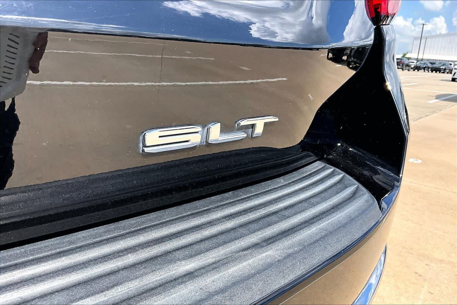 Used 2021 GMC Yukon SLT w/ SLT Premium Package RWD image 10