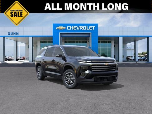 New 2026 Chevrolet Traverse LT w/ Driver Confidence Package FWD image 1