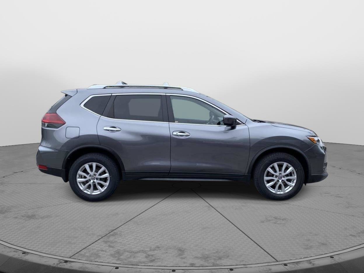 Used 2020 Nissan Rogue SV AWD/4WD image 2