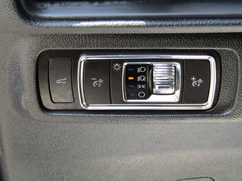 Used 2023 Lincoln Corsair AWD w/ Equipment Group 101A image 29