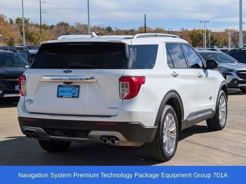 Used 2021 Ford Explorer King Ranch w/ Premium Technology Package image 3