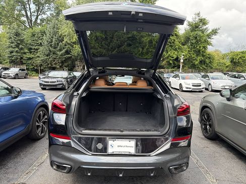 Used 2023 BMW X6 xDrive40i w/ Executive Package AWD/4WD image 27