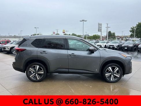 Used 2026 Nissan Rogue SL AWD/4WD image 4