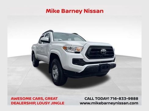 Used 2021 Toyota Tacoma SR AWD/4WD image 1