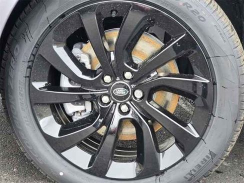 New 2025 Land Rover Discovery Sport S image 43