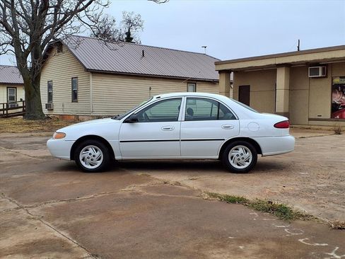 Used 1999 Ford Escort LX image 20