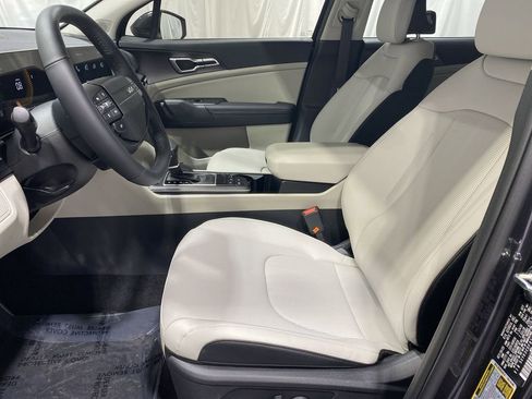 New 2026 Kia Sportage EX image 13