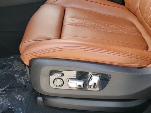 Certified 2025 BMW X5 M60i image 9