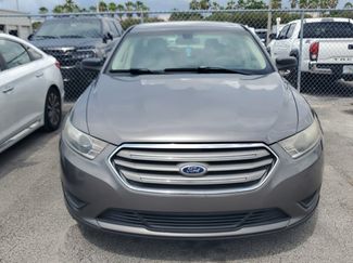 Used 2014 Ford Taurus SE FWD video 2