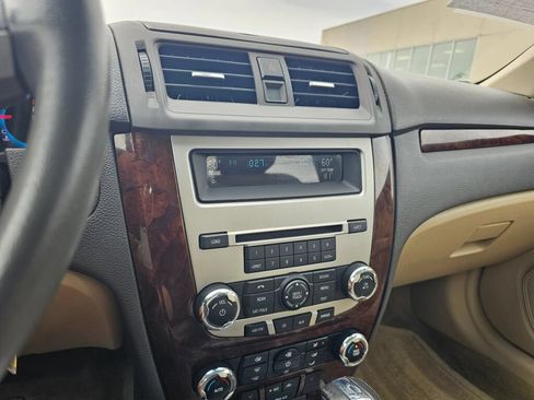 Used 2010 Ford Fusion SEL FWD image 19