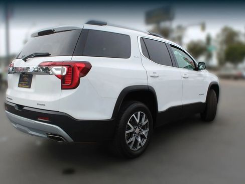 Used 2023 GMC Acadia SLT image 5