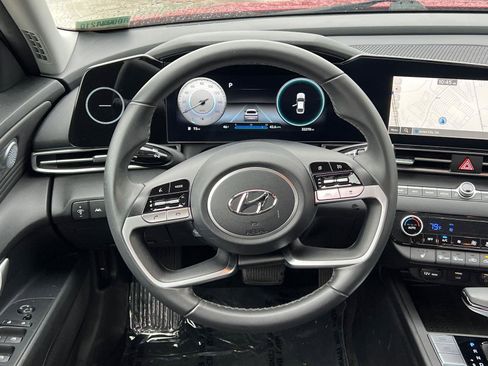 Used 2023 Hyundai Elantra SEL w/ Convenience Package image 23