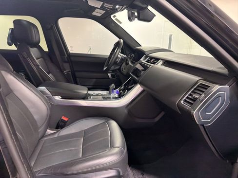 Used 2019 Land Rover Range Rover Sport SE AWD/4WD image 25