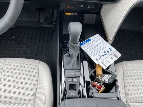 New 2026 Toyota Camry XLE AWD/4WD image 14