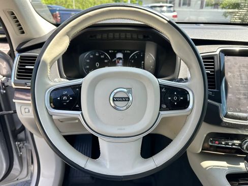 Used 2019 Volvo XC90 T6 Momentum w/ Protection Package AWD/4WD image 23