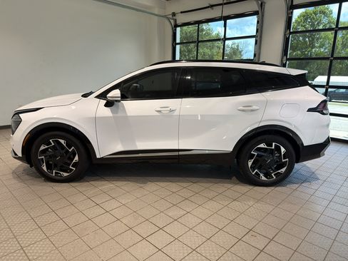 Used 2023 Kia Sportage SX FWD image 2