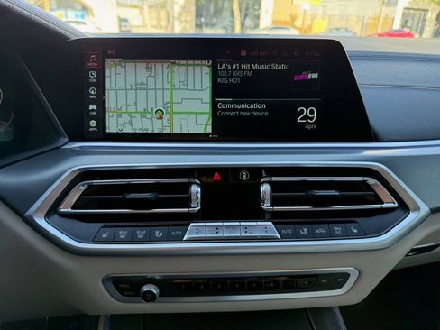 Used 2022 BMW X5 sDrive40i w/ M Sport Package RWD image 88