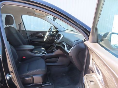 Used 2024 GMC Terrain SLE w/ Driver Convenience Package AWD/4WD image 22