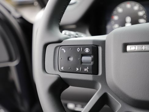 New 2026 Land Rover Defender 110 X-Dynamic SE AWD/4WD image 23