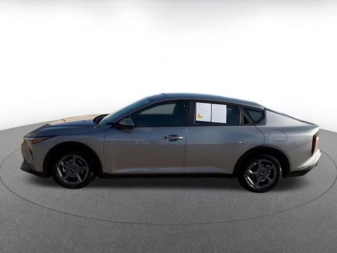 Used 2025 Kia K4 LXS image 8