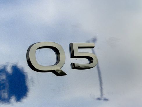 New 2025 Audi Q5 Premium Plus image 11