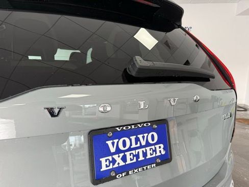 New 2026 Volvo XC90 B6 Plus image 32