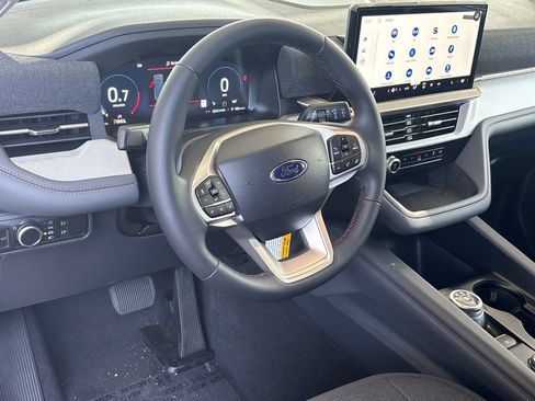 New 2026 Ford Explorer Active AWD/4WD image 11