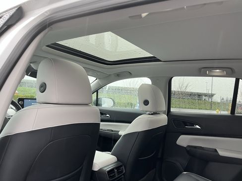 Certified 2024 Honda Prologue Touring image 15