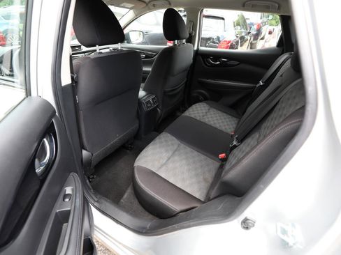 Used 2017 Nissan Rogue Sport SV AWD/4WD image 14