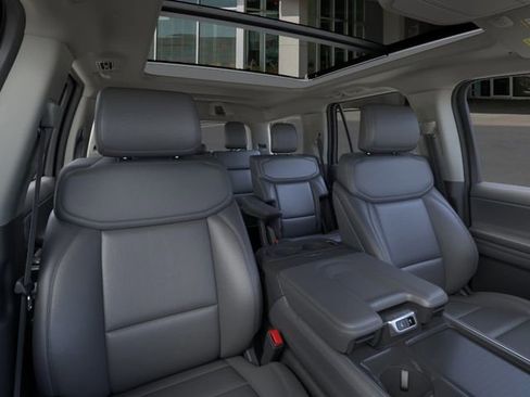 New 2026 Ford Expedition Active AWD/4WD image 10