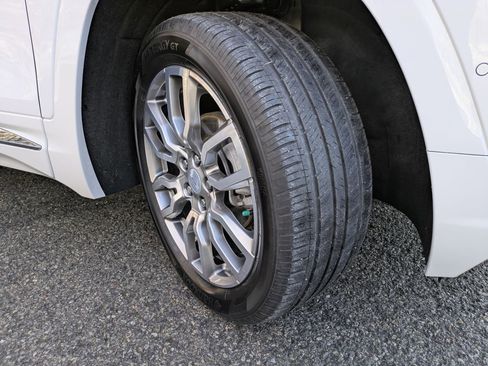 Used 2022 GMC Terrain Denali w/ Denali Premium Package image 39