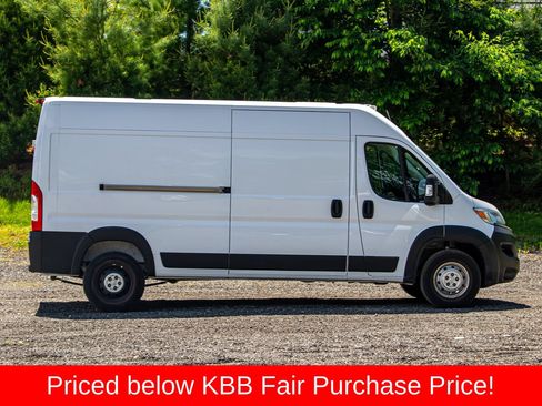 Used 2023 RAM ProMaster 2500 FWD image 10