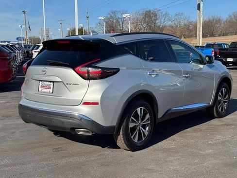 Used 2023 Nissan Murano SV image 3