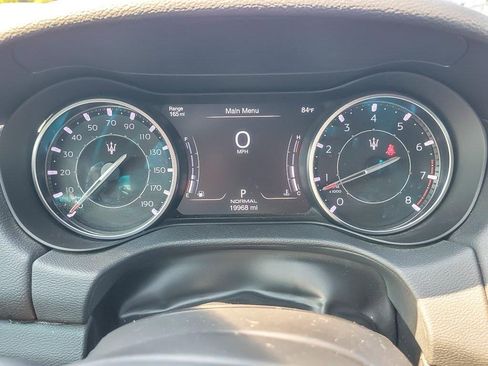 Used 2022 Maserati Ghibli Modena image 13