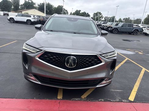Used 2023 Acura MDX SH-AWD w/ Advance Package image 2
