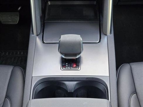 Certified 2025 Land Rover Discovery Sport S image 11