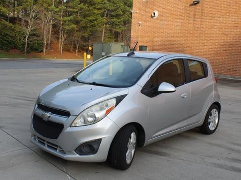 Used 2015 Chevrolet Spark LT image 2