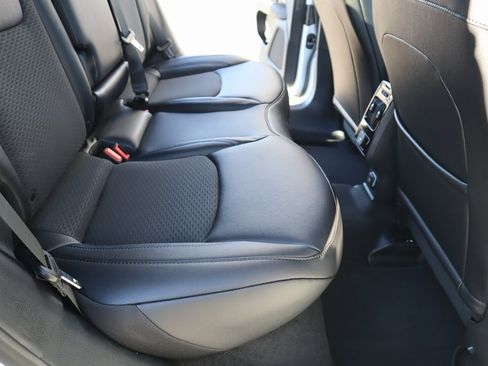 New 2026 Jeep Compass Latitude image 14