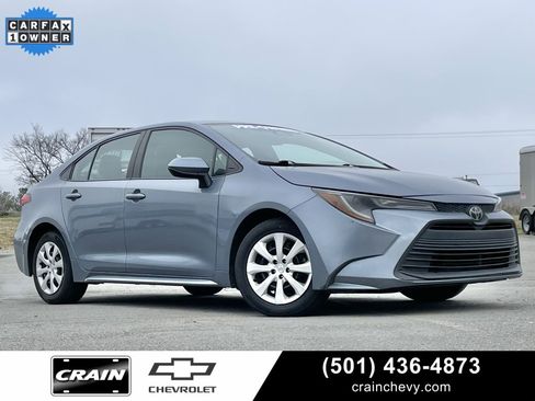 Used 2023 Toyota Corolla LE image 1