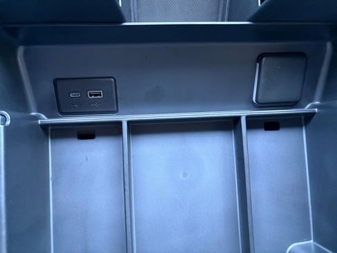 Used 2024 GMC Sierra 2500 AT4X w/ AT4X AEV Edition image 20